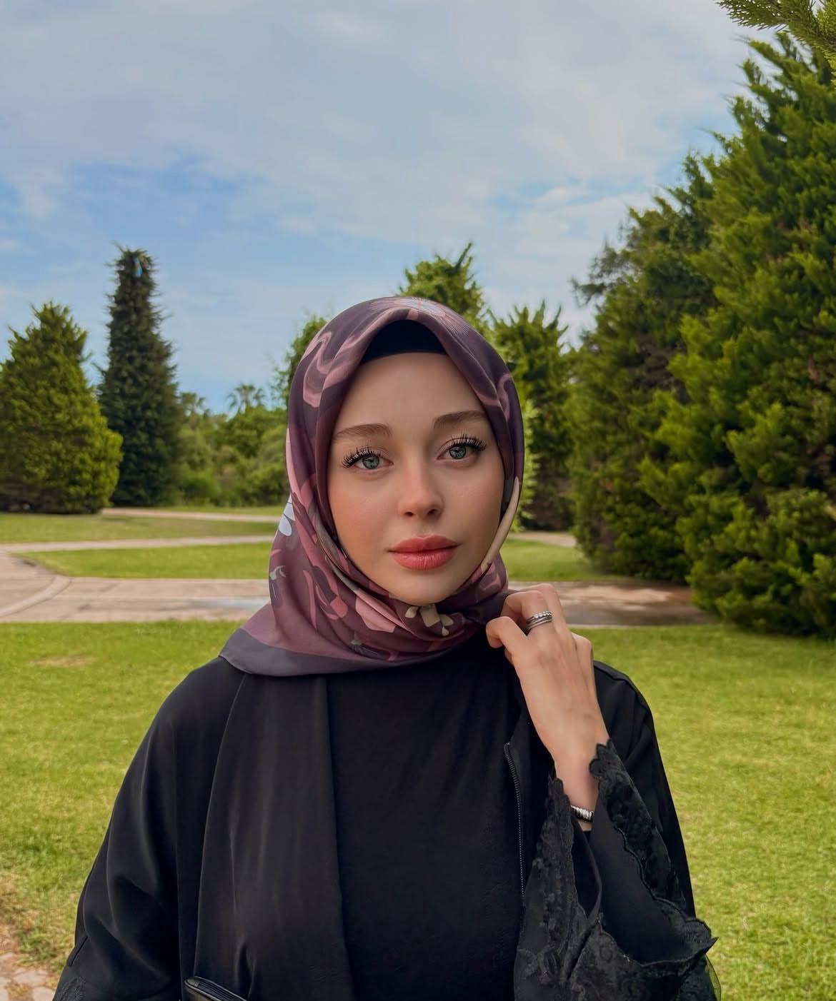Cumhuriyet Estetik Bayan Escort Bayan Funda