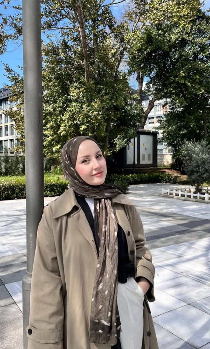 Zorlar Stil Sahibi Bayan Escort Gülin
