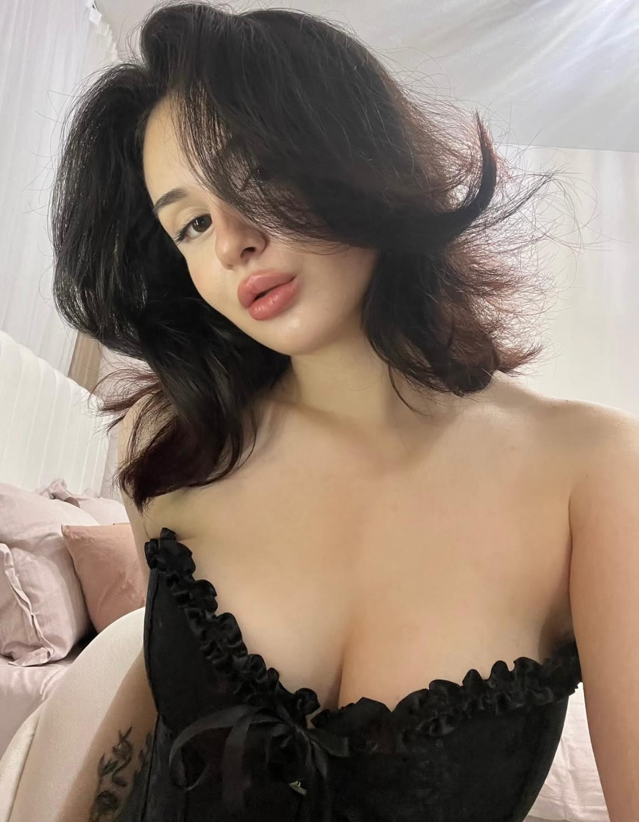 Kapukargın Arabada Görüşen Escort Aysun